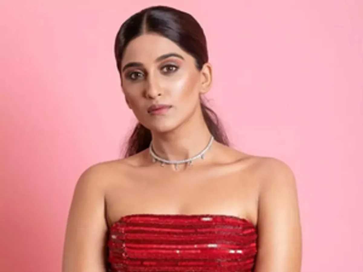 रोहित शेट्टी के साथ अपने रिश्ते पर खुलकर बोलीं निमृत कौर अहलूवालिया